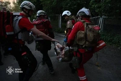 Масований удар росіян по Києву: у ДСНС показали страшні наслідки атаки (фото)
