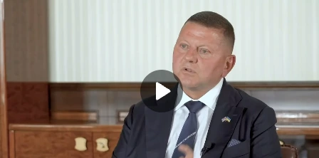 Залужний продовжує прокачувати англійську на публіці